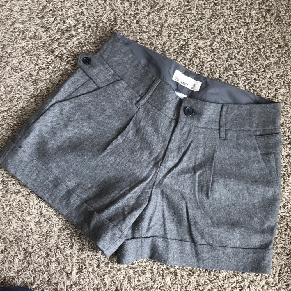 Old navy size 6 shorts